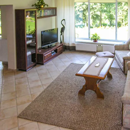 Gorgeous Home In Wolsztyn With Kitchen * Chorzemin